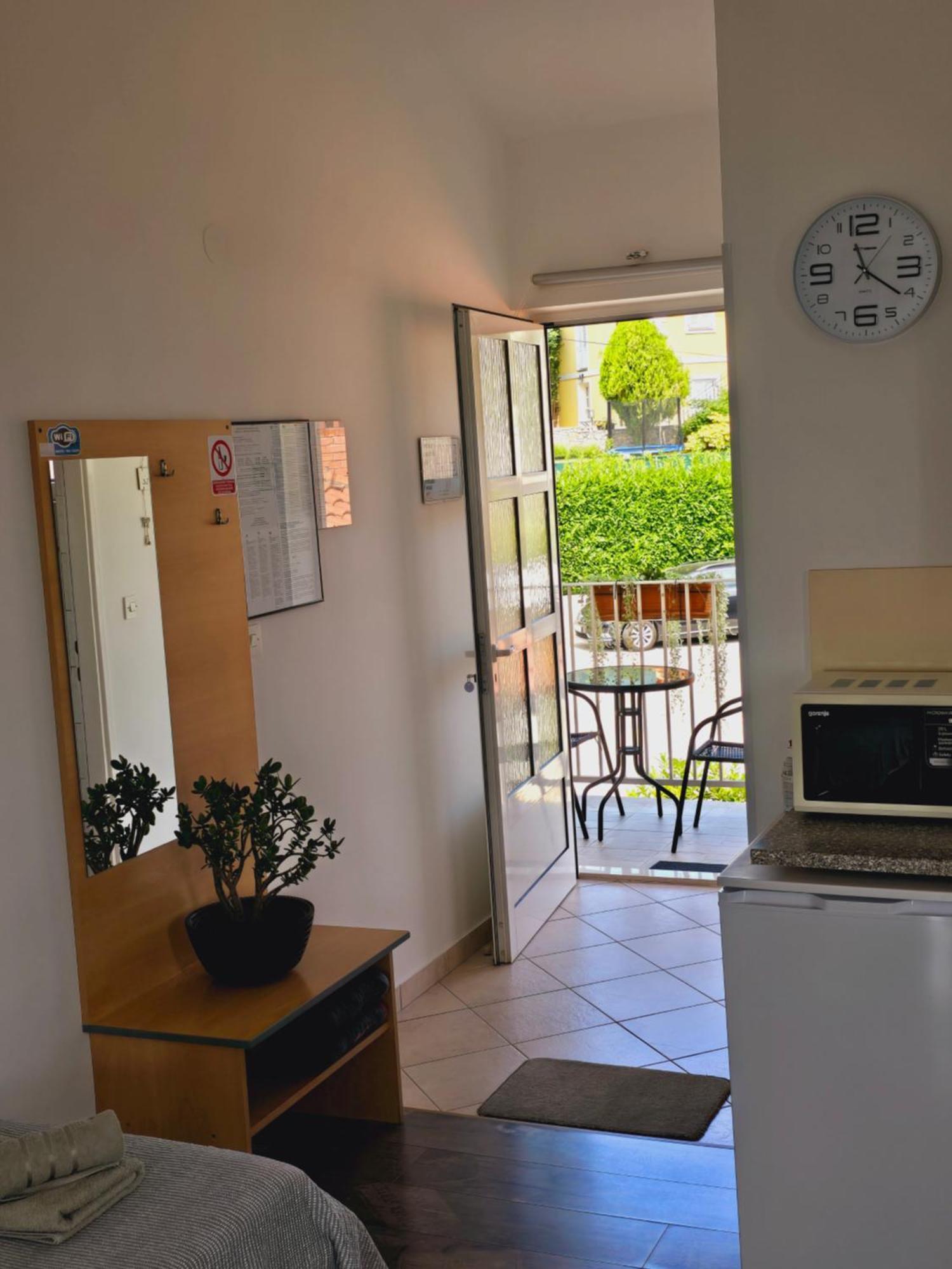 Ičići Apartments Kolmanic, Sea View, Free Privat Parking מראה חיצוני תמונה